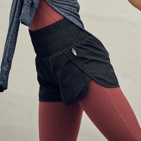 FREE PEOPLE Black Way Home Shorts Size S - Picture 2 of 8